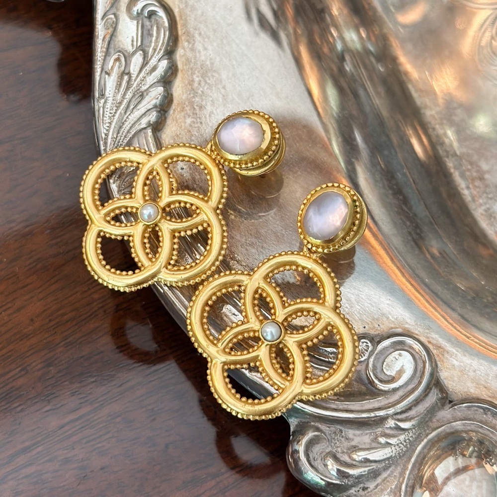 Julie Vos Gold Chloe Earrings - Picture 2 of 4